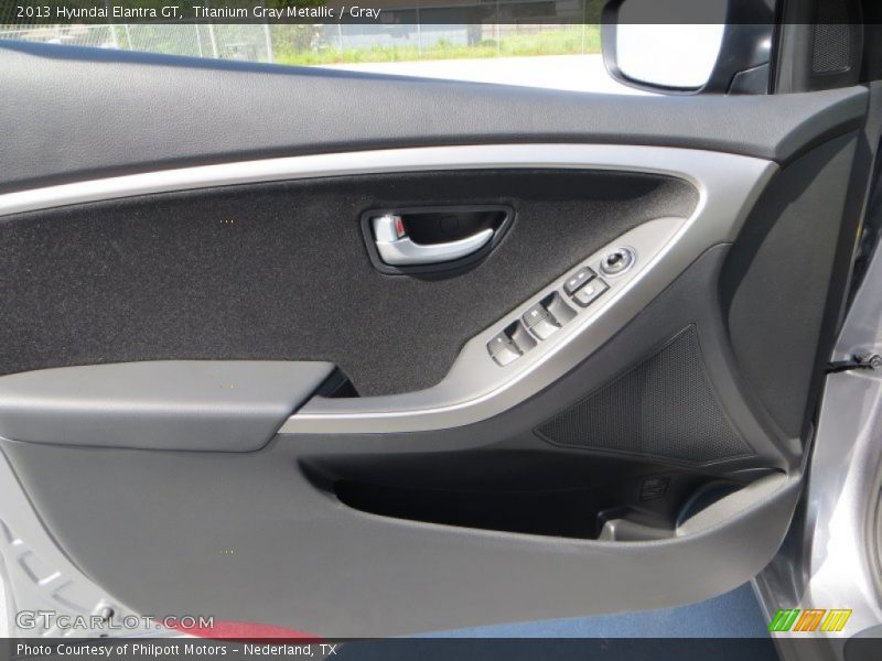 Titanium Gray Metallic / Gray 2013 Hyundai Elantra GT