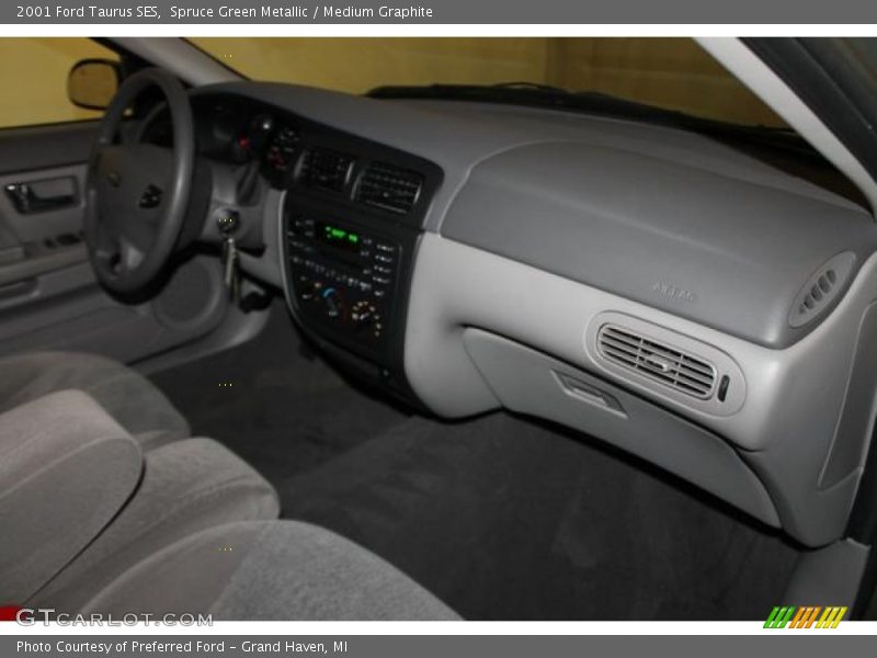 Spruce Green Metallic / Medium Graphite 2001 Ford Taurus SES