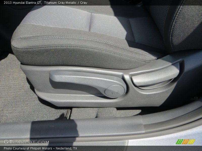 Titanium Gray Metallic / Gray 2013 Hyundai Elantra GT