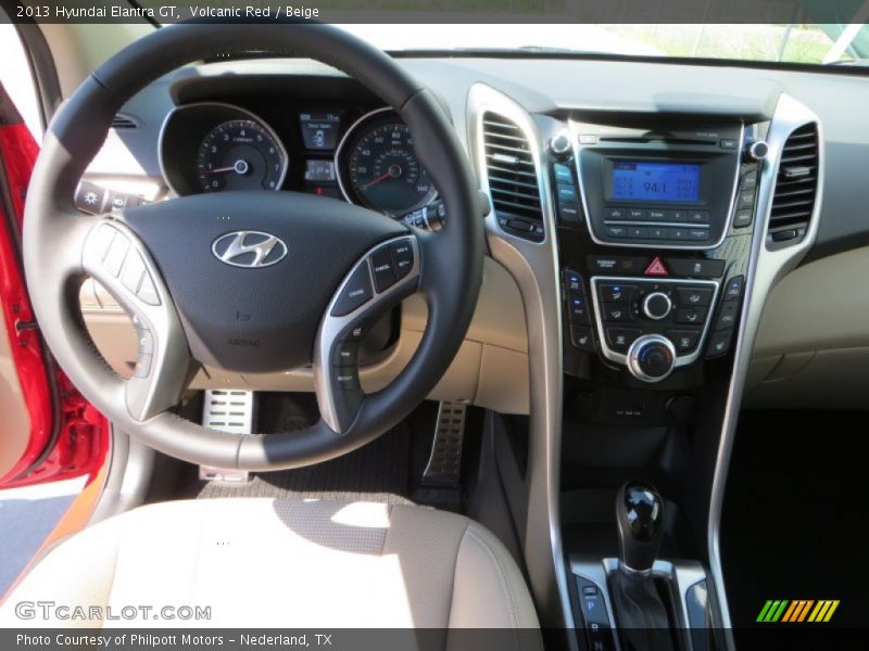 Dashboard of 2013 Elantra GT