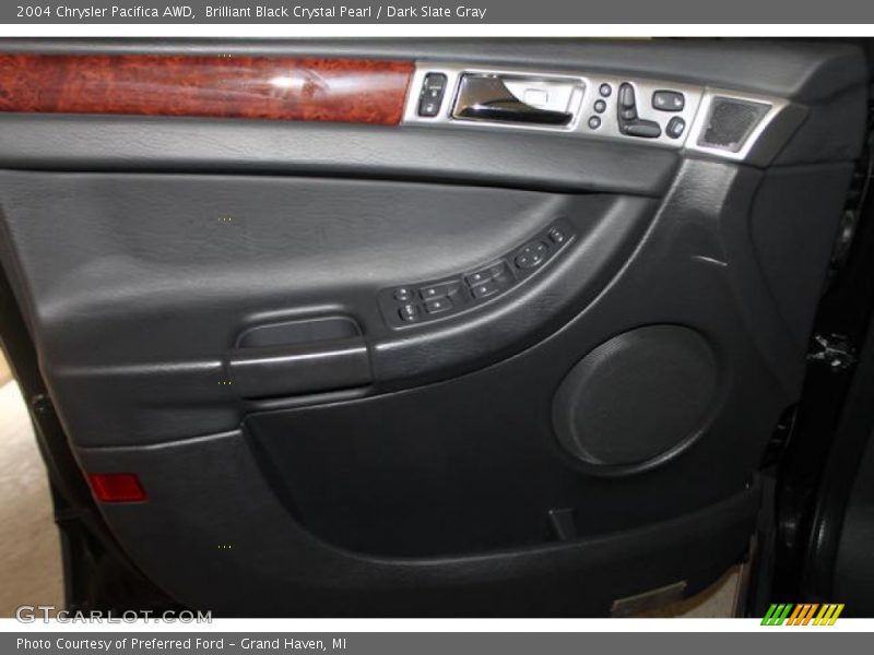 Brilliant Black Crystal Pearl / Dark Slate Gray 2004 Chrysler Pacifica AWD