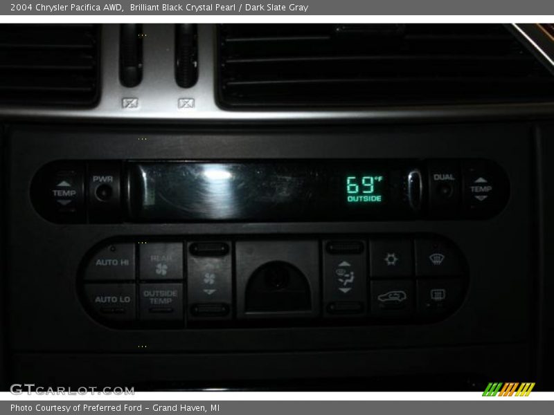 Brilliant Black Crystal Pearl / Dark Slate Gray 2004 Chrysler Pacifica AWD