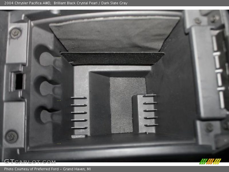Brilliant Black Crystal Pearl / Dark Slate Gray 2004 Chrysler Pacifica AWD