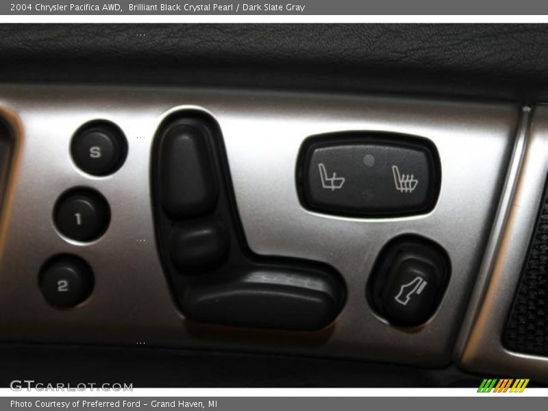 Brilliant Black Crystal Pearl / Dark Slate Gray 2004 Chrysler Pacifica AWD