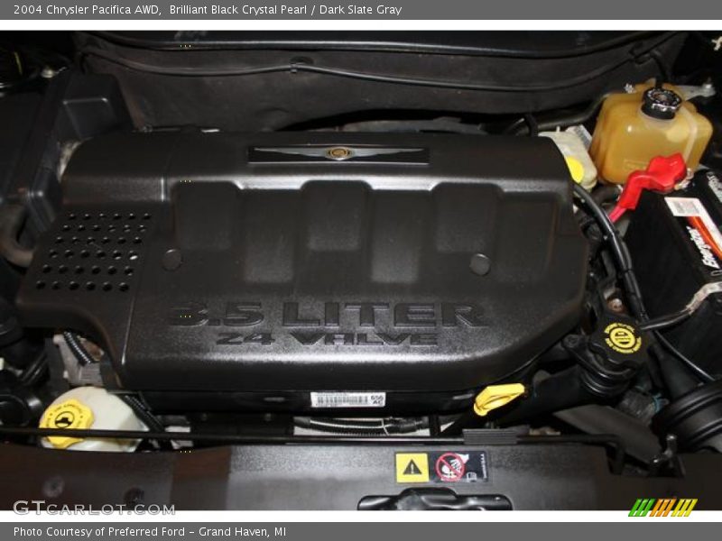 Brilliant Black Crystal Pearl / Dark Slate Gray 2004 Chrysler Pacifica AWD