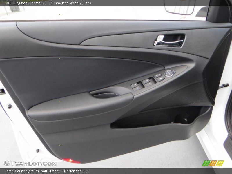 Shimmering White / Black 2013 Hyundai Sonata SE