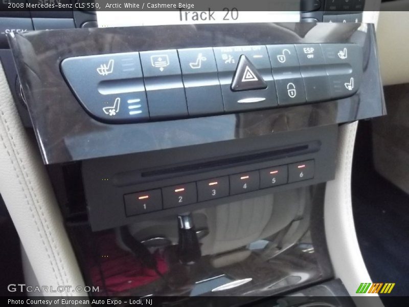 Arctic White / Cashmere Beige 2008 Mercedes-Benz CLS 550
