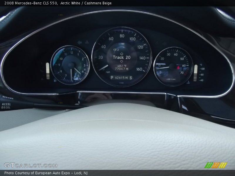 Arctic White / Cashmere Beige 2008 Mercedes-Benz CLS 550