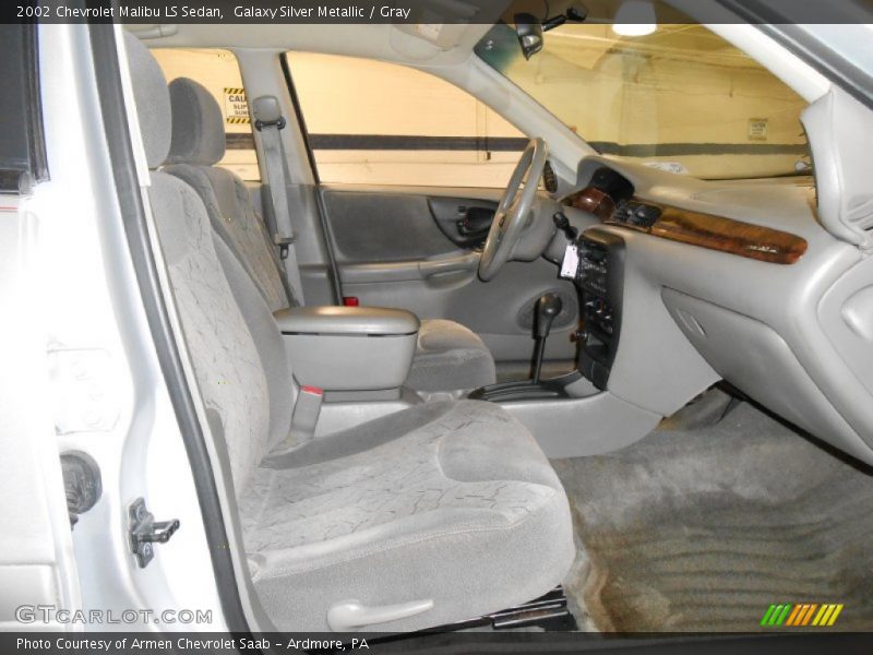 Galaxy Silver Metallic / Gray 2002 Chevrolet Malibu LS Sedan