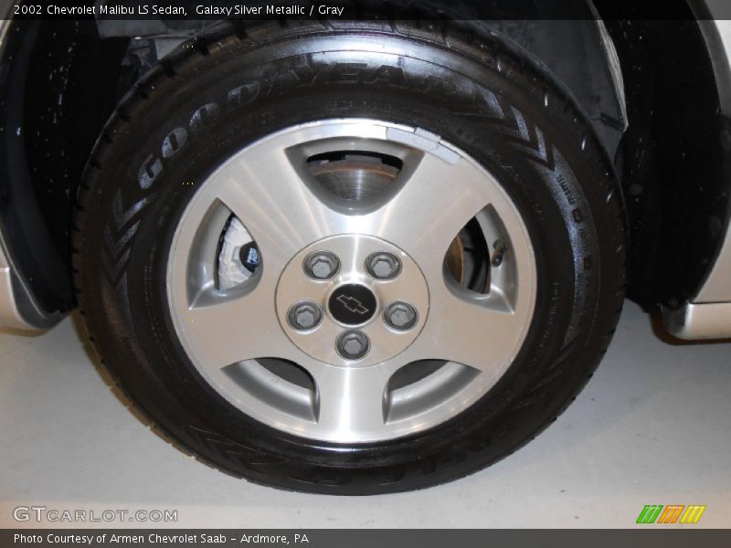Galaxy Silver Metallic / Gray 2002 Chevrolet Malibu LS Sedan