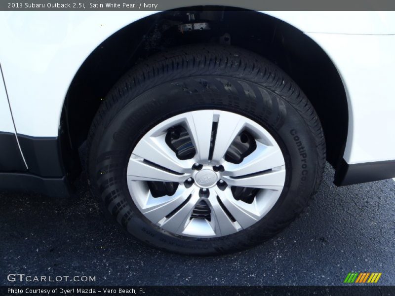 Satin White Pearl / Ivory 2013 Subaru Outback 2.5i