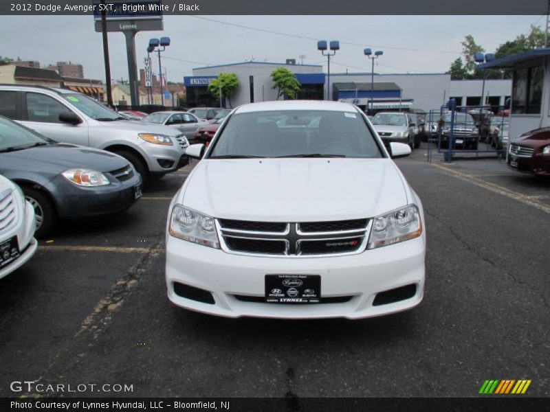 Bright White / Black 2012 Dodge Avenger SXT