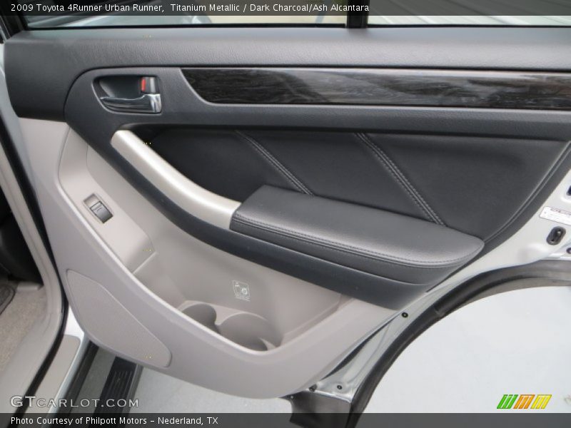 Door Panel of 2009 4Runner Urban Runner