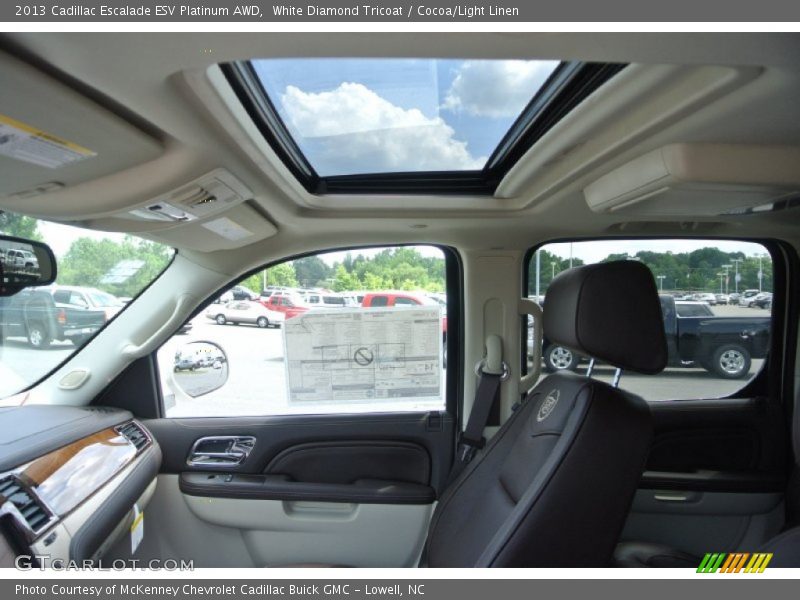 Sunroof of 2013 Escalade ESV Platinum AWD