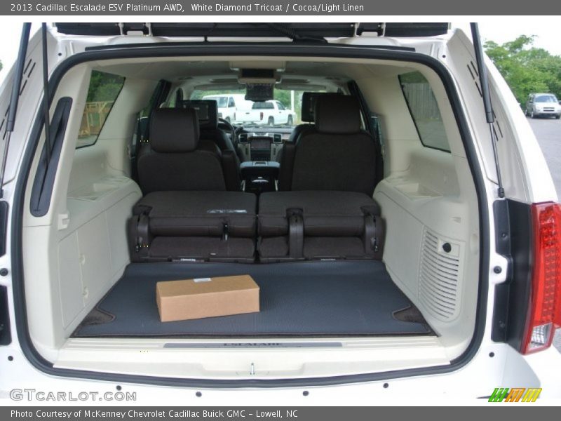  2013 Escalade ESV Platinum AWD Trunk