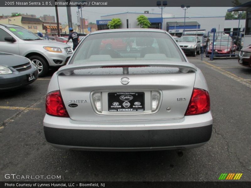 Brilliant Aluminum / Charcoal 2005 Nissan Sentra 1.8 S