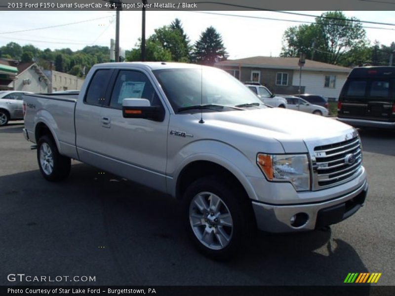 Front 3/4 View of 2013 F150 Lariat SuperCab 4x4