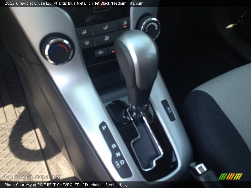 Atlantis Blue Metallic / Jet Black/Medium Titanium 2013 Chevrolet Cruze LS