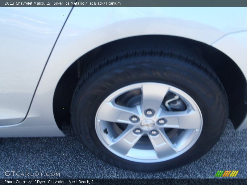 Silver Ice Metallic / Jet Black/Titanium 2013 Chevrolet Malibu LS