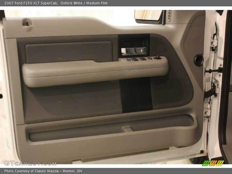 Oxford White / Medium Flint 2007 Ford F150 XLT SuperCab