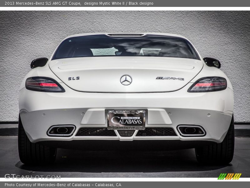 designo Mystic White II / Black designo 2013 Mercedes-Benz SLS AMG GT Coupe