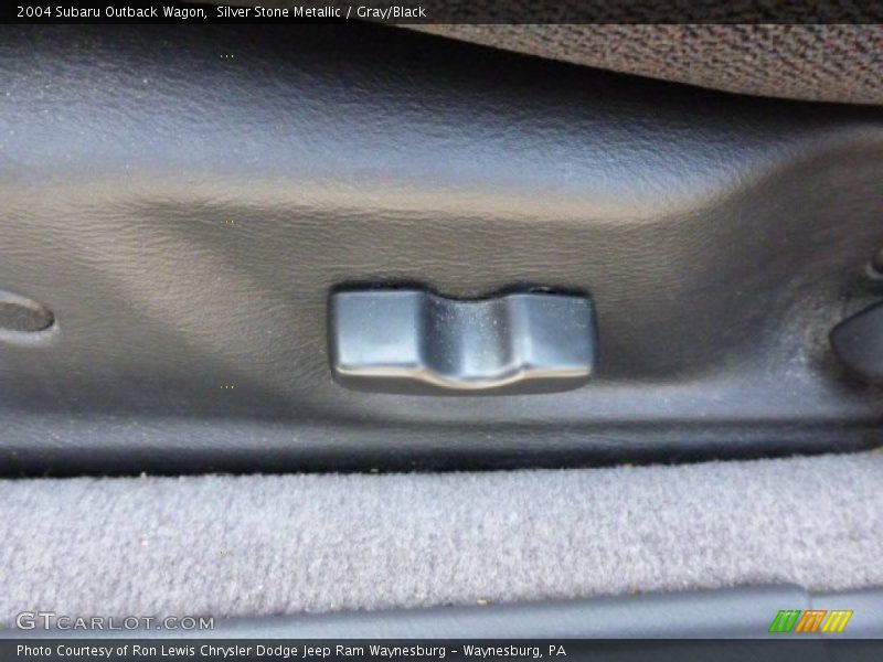Silver Stone Metallic / Gray/Black 2004 Subaru Outback Wagon