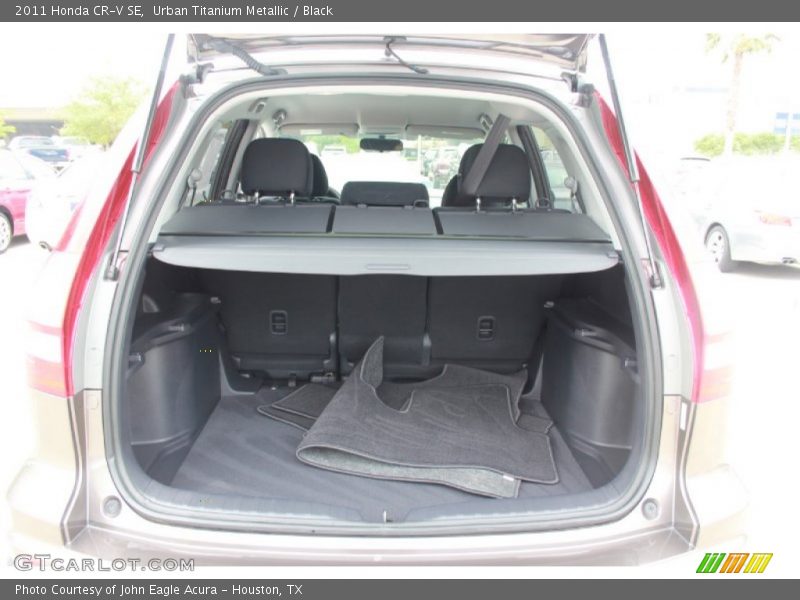Urban Titanium Metallic / Black 2011 Honda CR-V SE