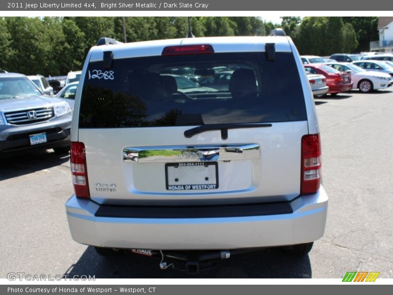 Bright Silver Metallic / Dark Slate Gray 2011 Jeep Liberty Limited 4x4