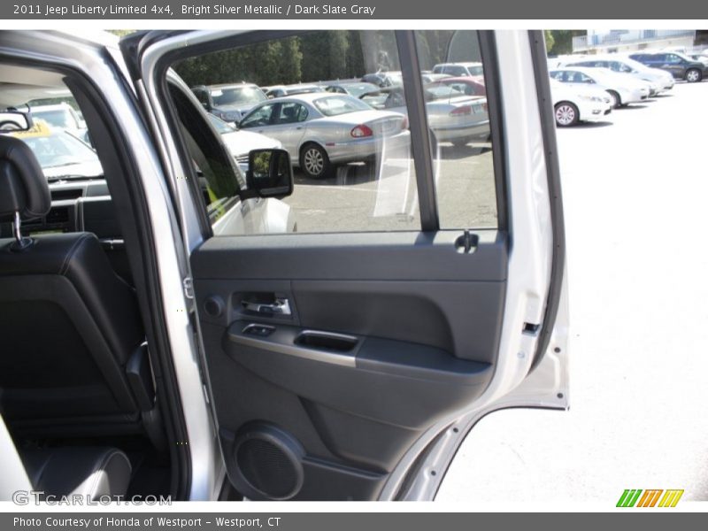 Bright Silver Metallic / Dark Slate Gray 2011 Jeep Liberty Limited 4x4
