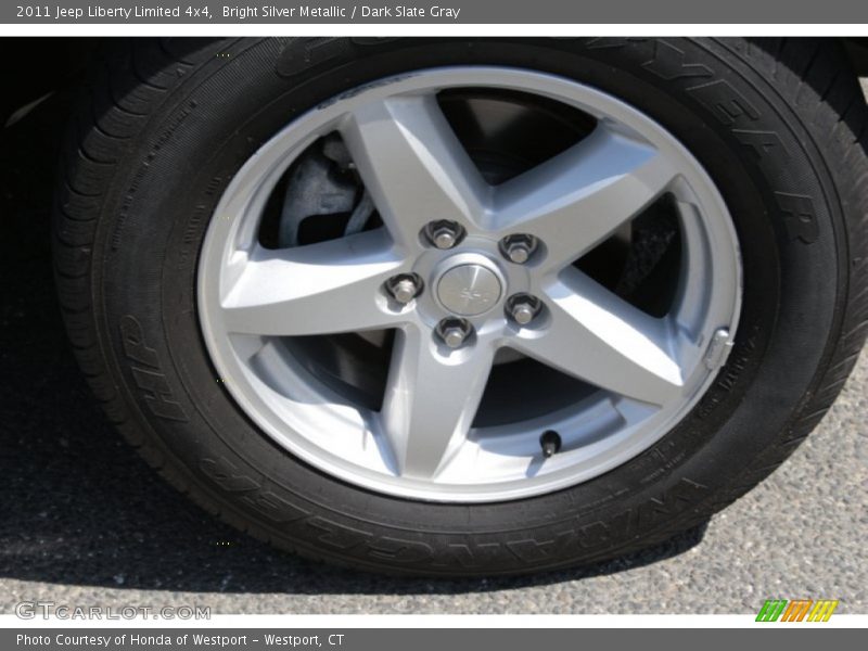 Bright Silver Metallic / Dark Slate Gray 2011 Jeep Liberty Limited 4x4