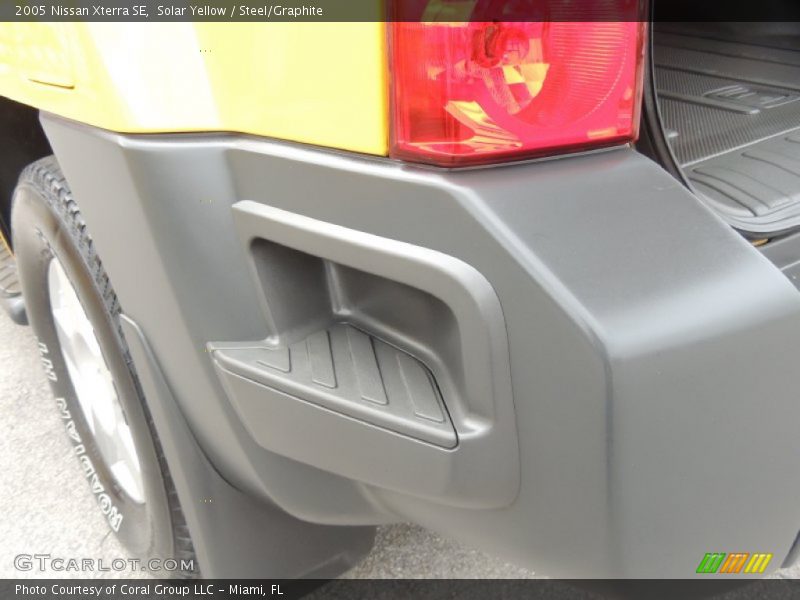 Solar Yellow / Steel/Graphite 2005 Nissan Xterra SE