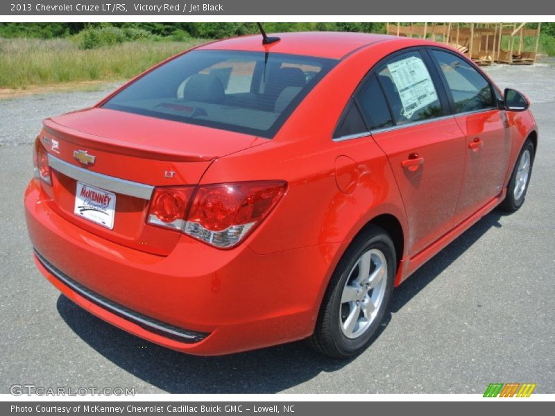 Victory Red / Jet Black 2013 Chevrolet Cruze LT/RS