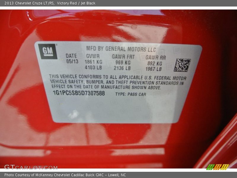 Victory Red / Jet Black 2013 Chevrolet Cruze LT/RS