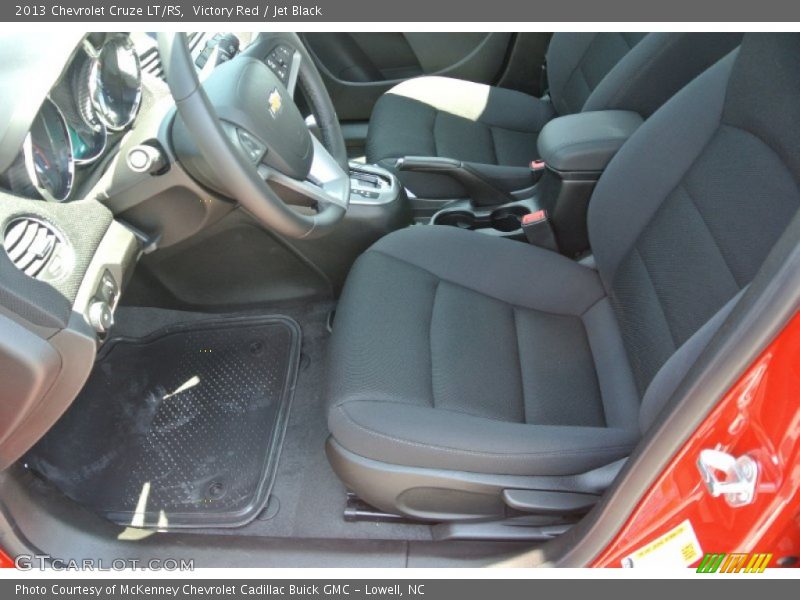 Victory Red / Jet Black 2013 Chevrolet Cruze LT/RS
