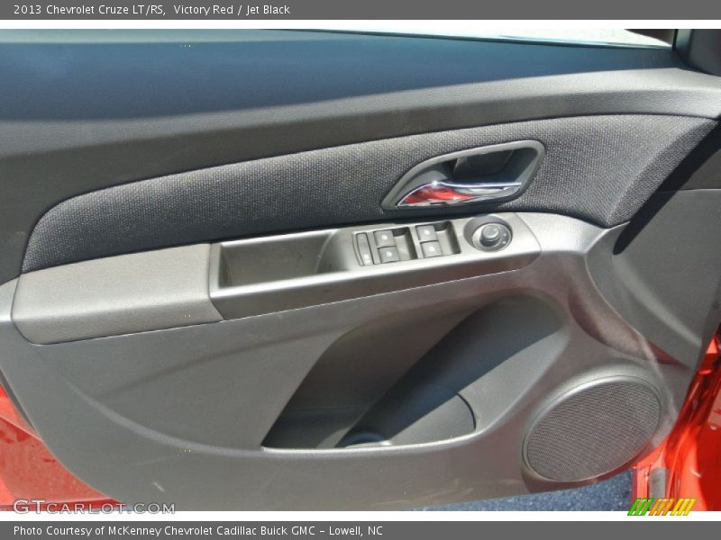 Victory Red / Jet Black 2013 Chevrolet Cruze LT/RS
