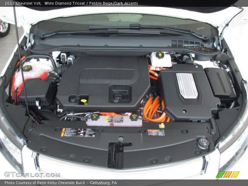 White Diamond Tricoat / Pebble Beige/Dark Accents 2013 Chevrolet Volt