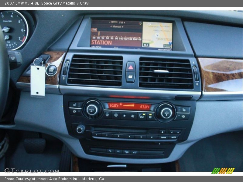 Controls of 2007 X5 4.8i