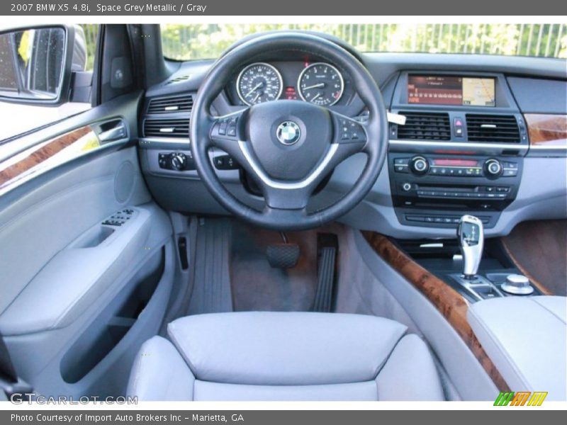 Dashboard of 2007 X5 4.8i