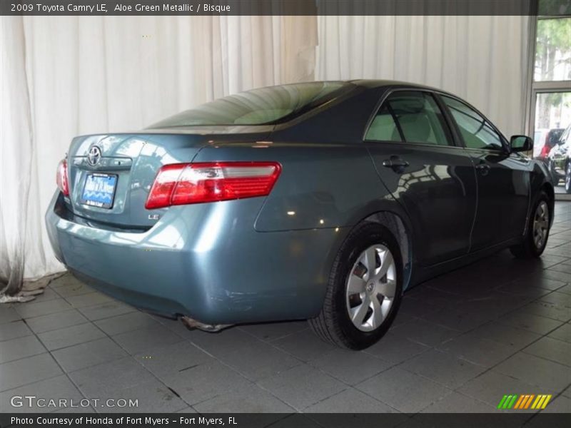 Aloe Green Metallic / Bisque 2009 Toyota Camry LE