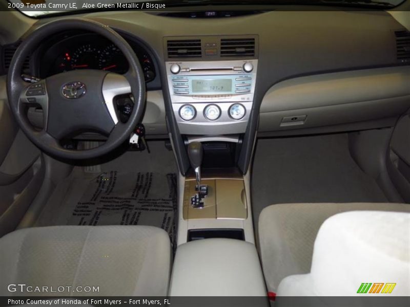Aloe Green Metallic / Bisque 2009 Toyota Camry LE