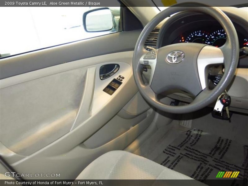 Aloe Green Metallic / Bisque 2009 Toyota Camry LE
