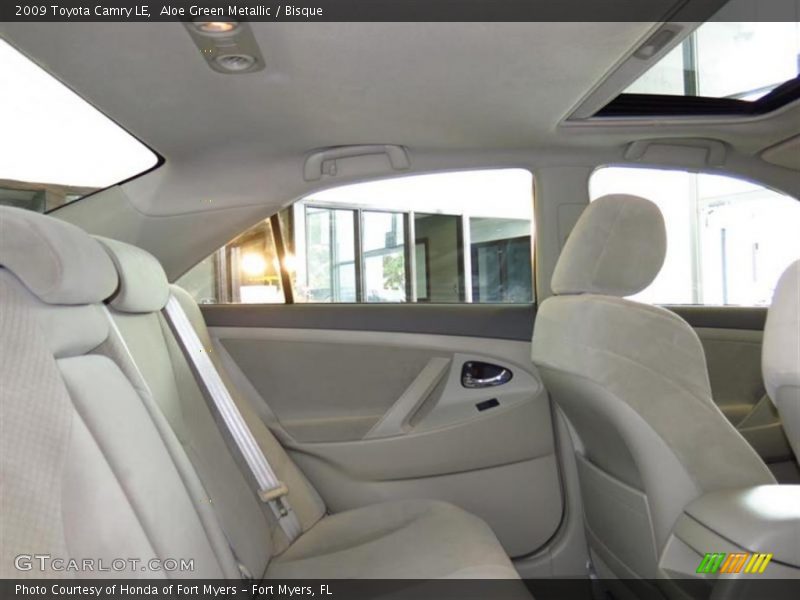 Aloe Green Metallic / Bisque 2009 Toyota Camry LE