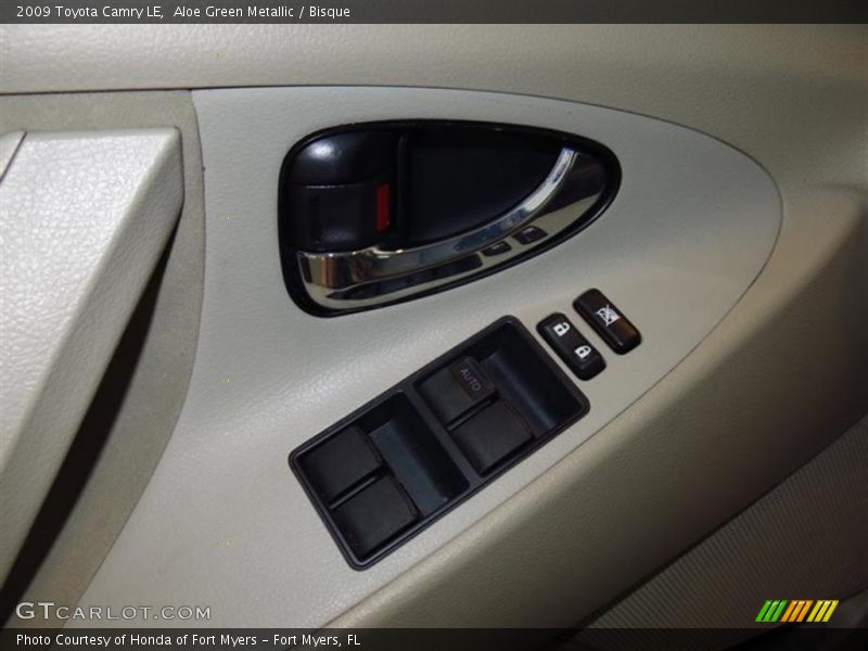 Aloe Green Metallic / Bisque 2009 Toyota Camry LE
