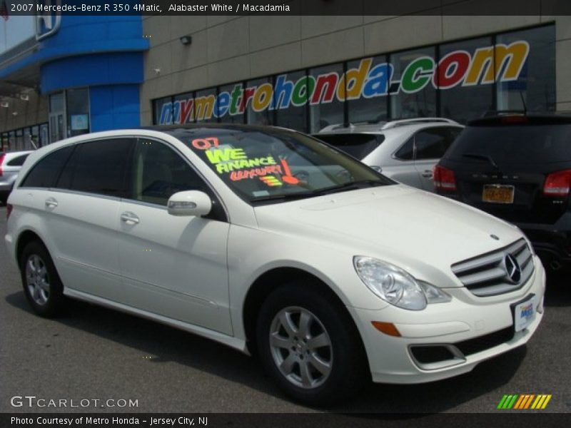 Alabaster White / Macadamia 2007 Mercedes-Benz R 350 4Matic