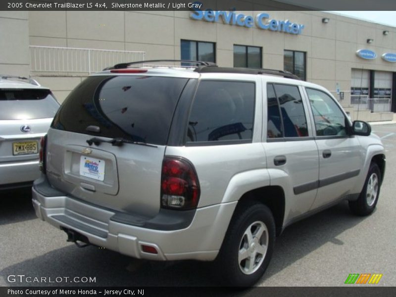 Silverstone Metallic / Light Gray 2005 Chevrolet TrailBlazer LS 4x4