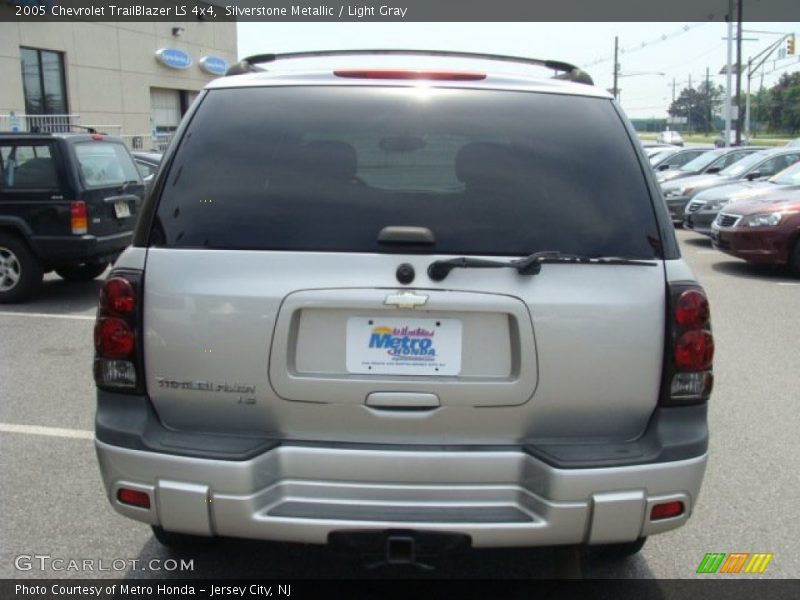 Silverstone Metallic / Light Gray 2005 Chevrolet TrailBlazer LS 4x4