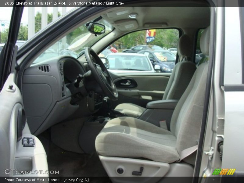 Silverstone Metallic / Light Gray 2005 Chevrolet TrailBlazer LS 4x4