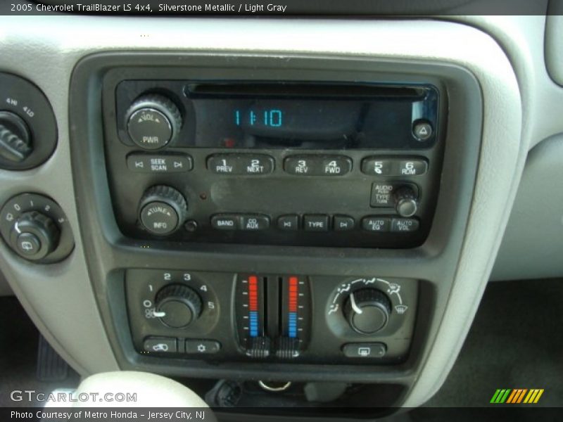 Silverstone Metallic / Light Gray 2005 Chevrolet TrailBlazer LS 4x4