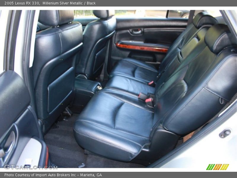 Rear Seat of 2005 RX 330