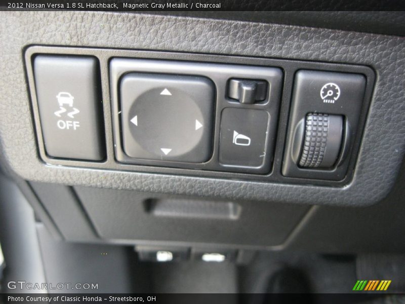 Magnetic Gray Metallic / Charcoal 2012 Nissan Versa 1.8 SL Hatchback